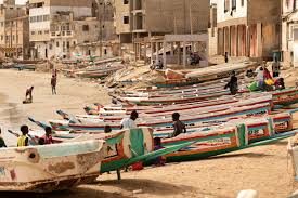 Alleged captain surrenders himself after 40 deaths in capsized boat