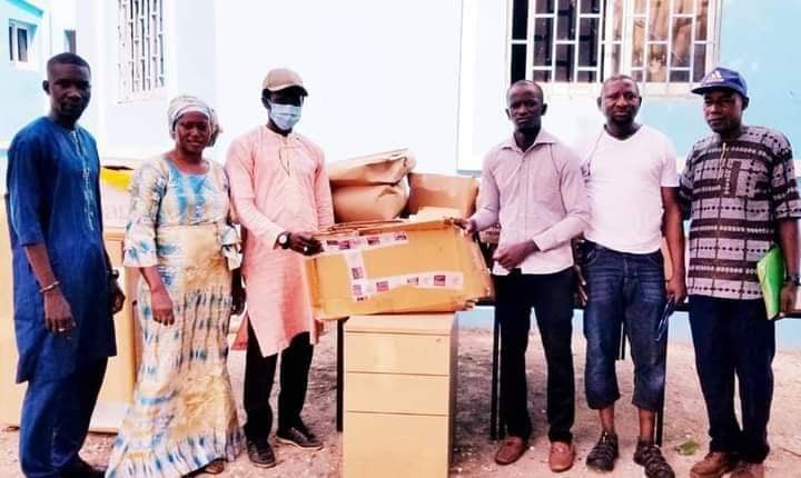 ASGC presents books to Kafuta Library project