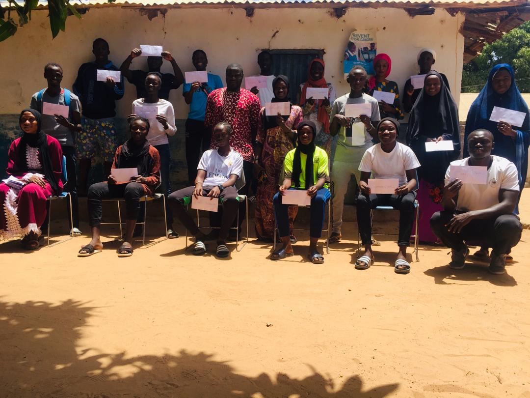 Abuko Utd gives cash to players, officials after receiving FIFA covid-19 relief fund