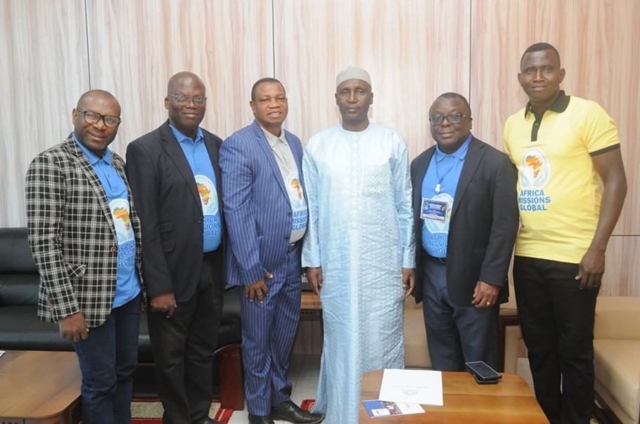 Africa Missions Global edifies Gambian educators on AI