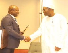African Caribbean Leadership forum honours Barrow