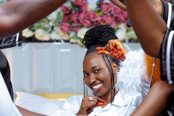 Aisha Milky weds Suleyoldia