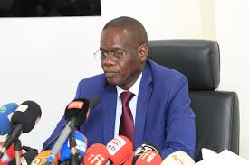 Senegal reduces salaries to tackle struggling economy