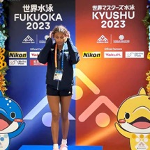 Amie Barrow finishes 1st in women’s 200m breaststroke