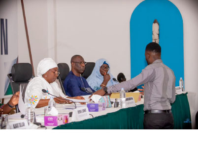 Local gov’t commissioners grill witness on lack of financial policy