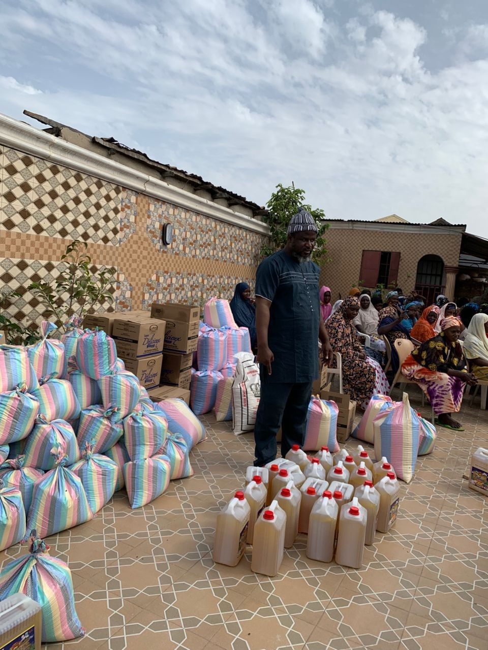 Bakau Foundation extends Ramadan largesse to 85 families