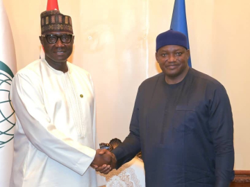 Barrow urges new ECOWAS President to maintain democracy, regional integration