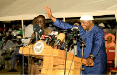Barrow promises D25K for ton of groundnut 