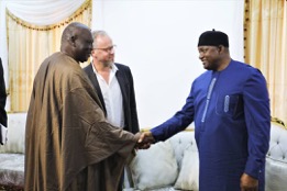 Barrow receives Reporters Without Borders delegates