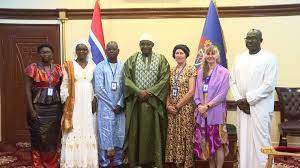 Barrow receives WAYAS and MDI delegates