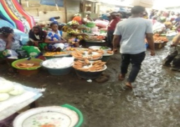 Brikama Market in the rain v2