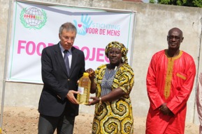 CHRO, IHHNL distributes 600 food items to flood victims in KMC