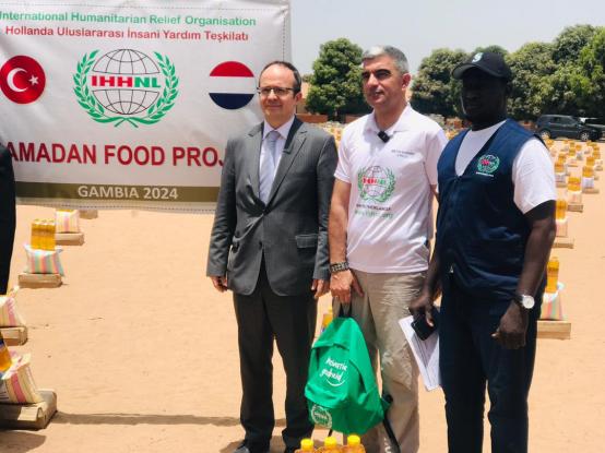 CHRO-Gambia, IHHNL distribute Iftar food worth 59,000 Euros to Gambians 