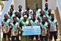 Barrow presents D5M to Gambia U-20 team