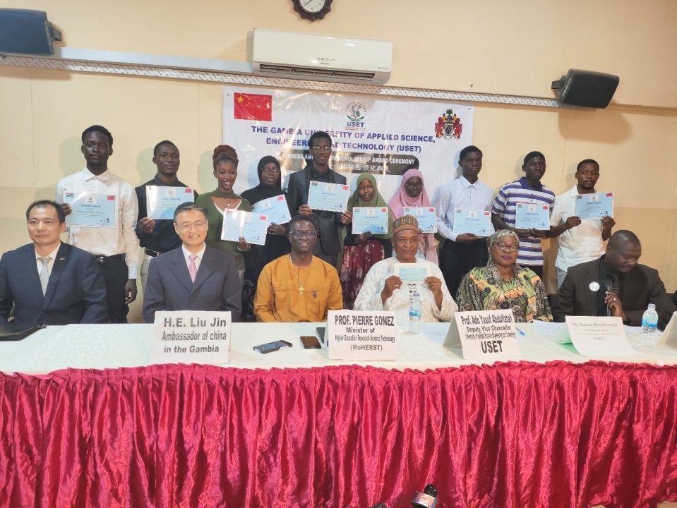 Chinese Ambassador Scholarships award to 10 USET graduates