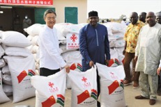 Chinese ambassador hands over rice seed varieties to Barrow