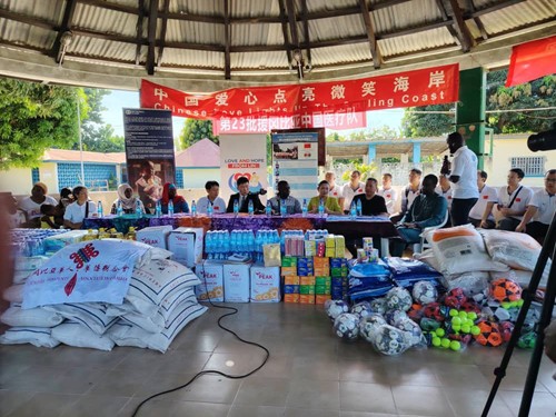 Chinese Diaspora Associations make donation to SOS Children Village