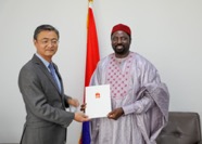 Chinese ambassador presents letter of credence to Minister Tangara