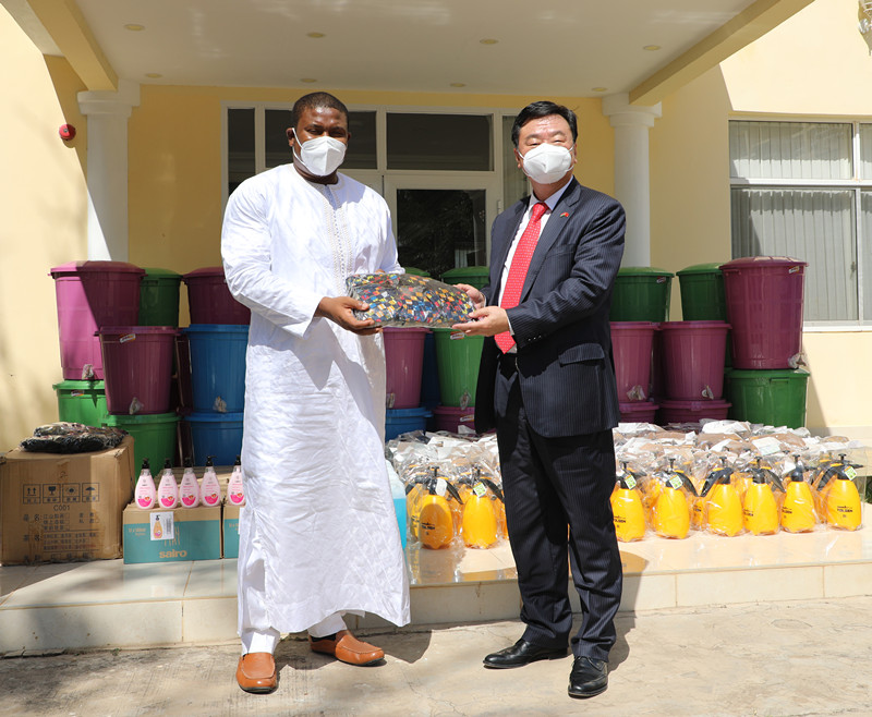 Chinese Embassy assists KMC in COVID-19 prevention in schools