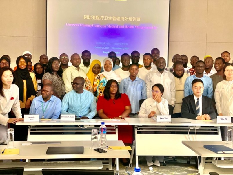 Chinese medical experts launch major training for Gambian doctors
