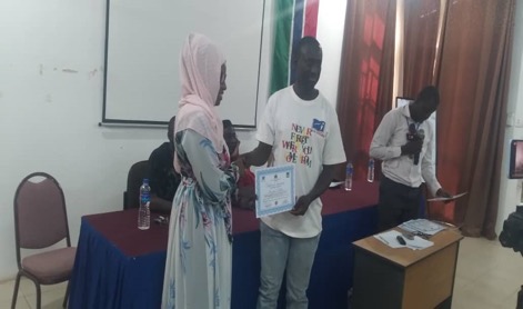 Big Dreams, Chosan present certificates of appreciation to members