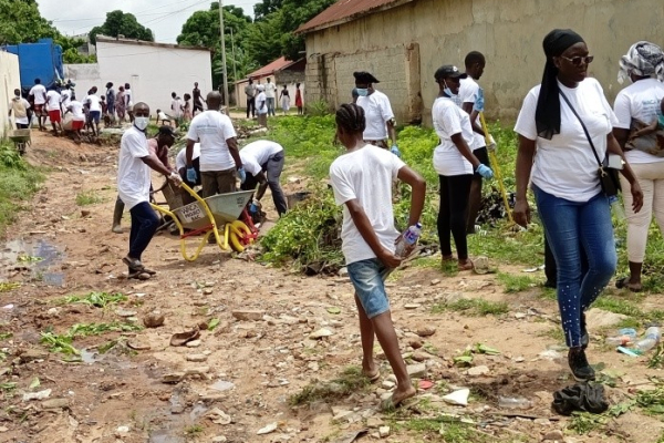 Communities join forces to clean Kotu stream on Int’l Coastal Clean-up Day