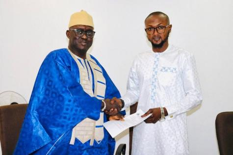 Clerk Sise hands over office to Kalipha MM Mbaye 