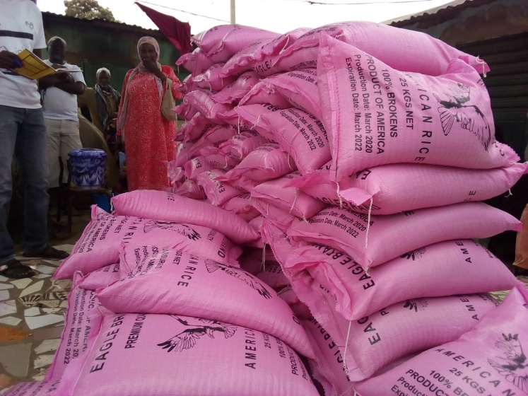 Essau Diasporans support over 100 vulnerable families with rice