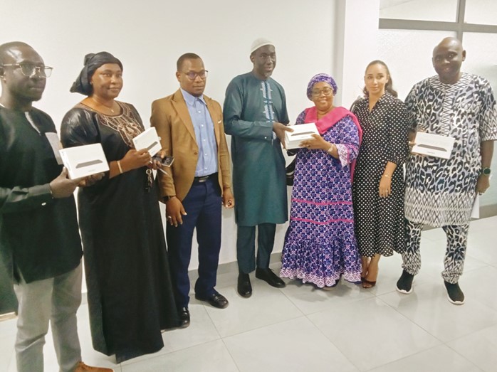 FAO donates tablets to boost fisheries data collection in Gambia