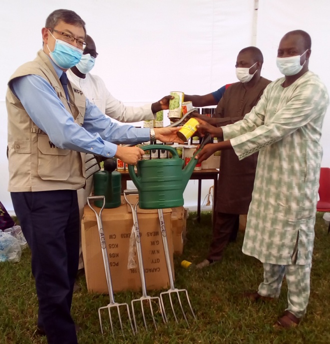 GRCS, WFP present seeds, tools to Horticulture Dept.