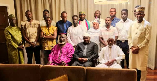 President Barrow Meets Gambians in Accra on the Sidelines of ECOWAS Summit