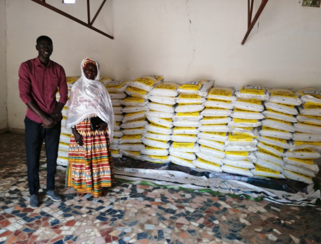 Gambias Venner, Danish Gambian Friendship Society donate rice to TDA women vendors & hotel workers