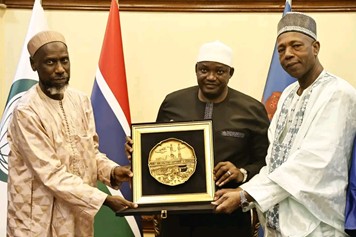 Barrow assures Hajj Commission of gov’t support to affordability