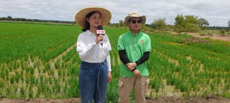 Hunan Daily media team explores China-Aid agric project site in Gambia