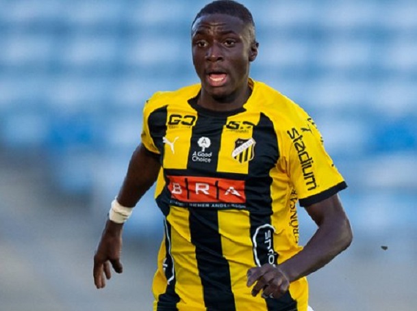 Gambian teenager Imam Jagne closes to Everton switch