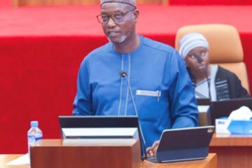 Interior minister appeals to communities to help police tackle youth gangs
