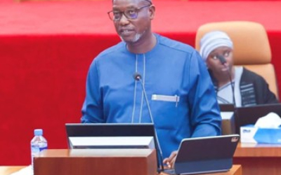 Interior minister appeals to communities to help police tackle youth gangs