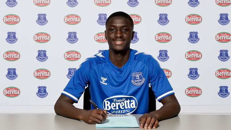 Everton sign Gambian “wonder kid” Imam Jagne