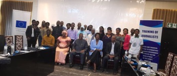 Journalists trained on business, financial reporting