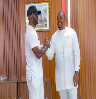 KMC Mayor receives Ex-Manchester Utd star Louis Saha