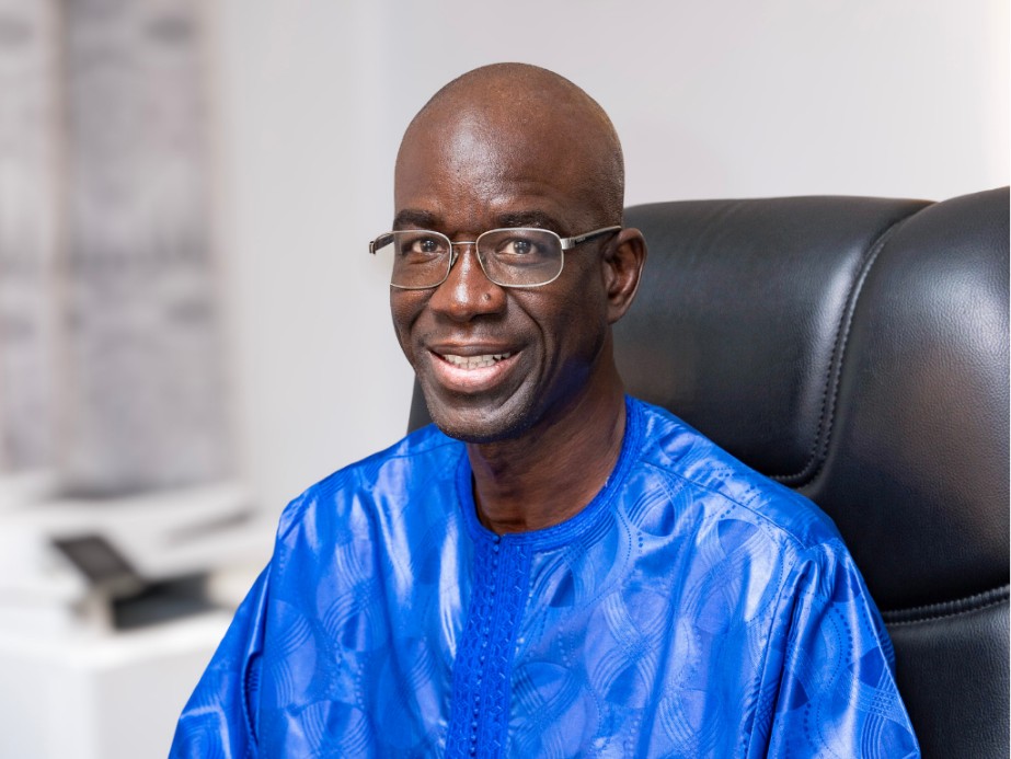 Mamadou Amadou Ly wins 2025 Yidan prize for transforming education in Africa