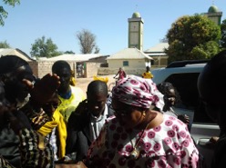 Mayor Lowe supports KoliKunda community with D36K