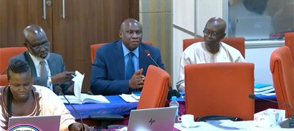 L’intervention de secours du gouvernement  au profit de Megabank à hauteur de 650 millions de dalasis ne doit pas être vue comme une perte, déclare le gouverneur de la Banque Centrale de la Gambie aux députés