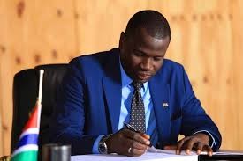 Youth Minister warns against street protests, urges youths to choose dialogue 
