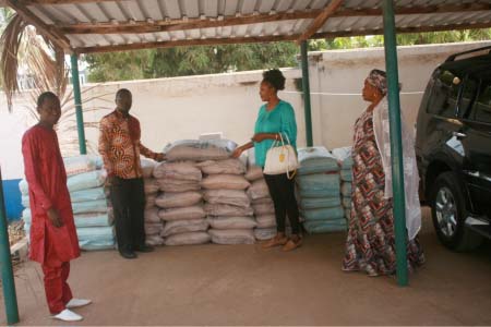 Ambassador-at-large Bootes extends largesse to MoFA