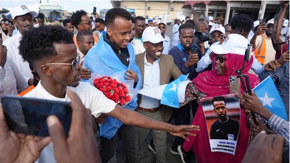 Banned referee Artan arrives home in Somalia