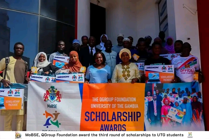 QGroup Foundation awards 10 scholarships to UTG students