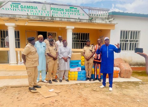 SK Jaiteh donates clothings, drugs to Prison Services