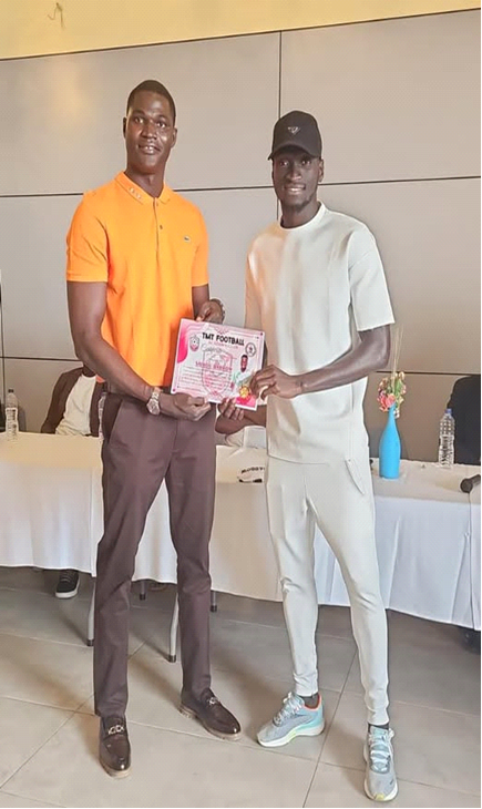 Saikou Barrow receives TMT most hardworking player of season award