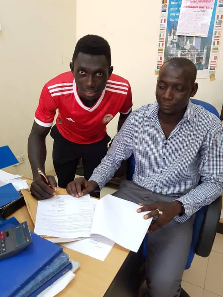 Sainey Badjie signs contract with Brikama Utd